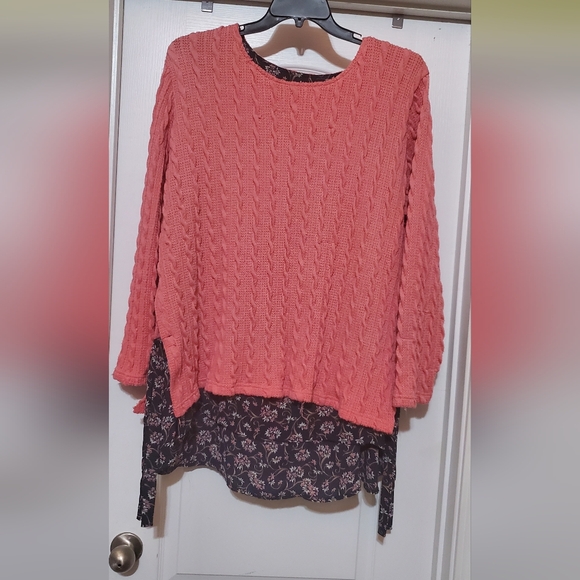 Sweater - Picture 1 of 2